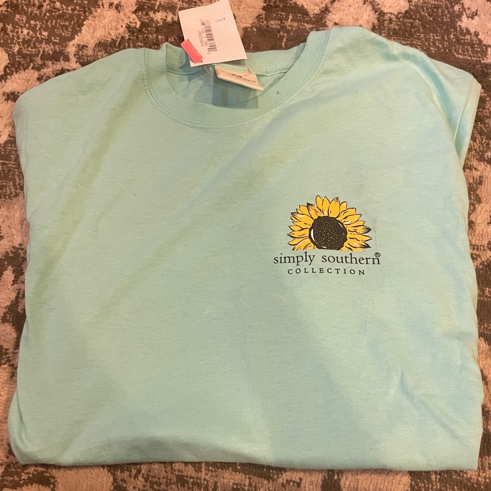 NWT Simply Southern T Shirt Size Small